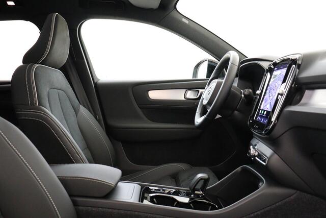 Volvo XC40 B4 (M-HYBRID) PLUS DARK -PANO.DAK|HARMAN/KARDON|CAMERA|POWER-SEATS|VERW.VOORRUIT|PRIVACY.GLAS|TREKHAAK|19"