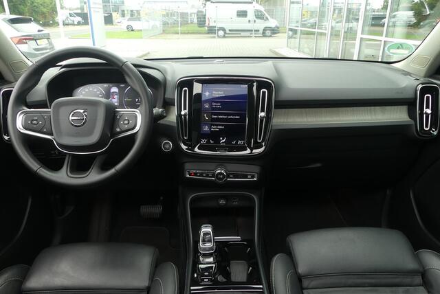 Volvo XC40 1.5 T5 Twin Engine Inscription ELEKT. TREKHAAK, PANO, 360° CAMERA, MEMORY, LEER, WINTER PACK, ADAPT. CRUISE, CLIMA, NAVI, PDC V&A, APPLE CARPLAY/ANDROID AUTO, BLIS, KEYLESS, HARMAN/KARDON, ELEKT. ACHTERKLEP, ELEKT. STOELEN, 97.586KM
