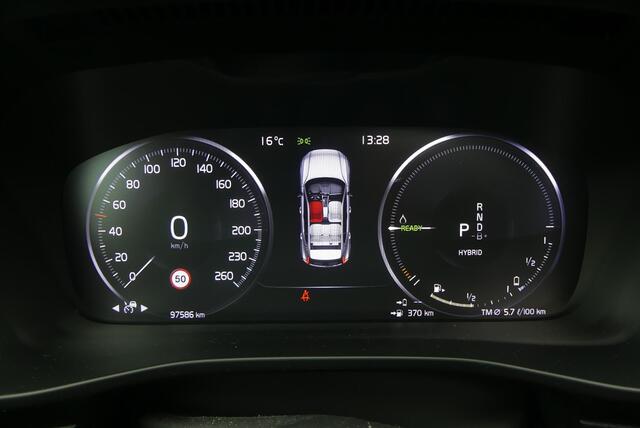 Volvo XC40 1.5 T5 Twin Engine Inscription ELEKT. TREKHAAK, PANO, 360° CAMERA, MEMORY, LEER, WINTER PACK, ADAPT. CRUISE, CLIMA, NAVI, PDC V&A, APPLE CARPLAY/ANDROID AUTO, BLIS, KEYLESS, HARMAN/KARDON, ELEKT. ACHTERKLEP, ELEKT. STOELEN, 97.586KM