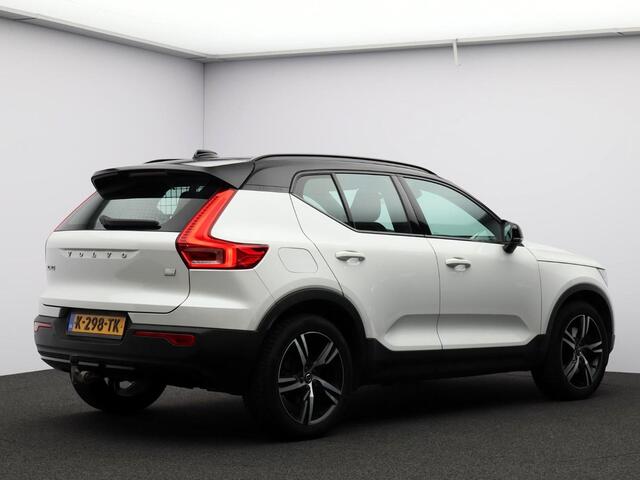 Volvo XC40 1.5 T5 Twin Engine R-Design Automaat / Panoramadak / Trekhaak / 360* camera / Harman Kardon Audio / BLIS – foto 2