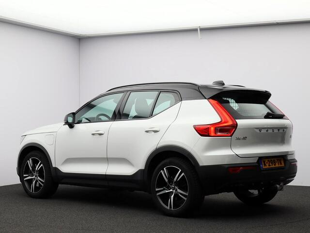 Volvo XC40 1.5 T5 Twin Engine R-Design Automaat / Panoramadak / Trekhaak / 360* camera / Harman Kardon Audio / BLIS – foto 4