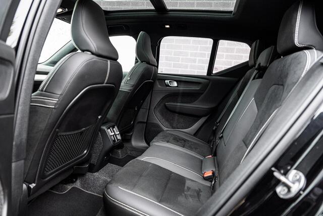 Volvo XC40 2.0 B4 Plus Dark | Trekhaak | Panoramadak | Lichtmetalen Velgen 19 inch | All-Season banden | Harman Kardon Audio | Achteruitrijcamera | Parkeersensoren | Keyless Entry | Elektrische Achterklep | Elektrisch Verstelbare Voorstoelen | Stoelverwarming | Google Navigatie | Apple Carplay | Android Auto – foto 8
