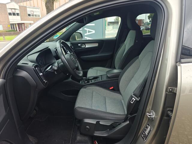 Volvo XC40 T3 Momentum Pro | Rijklaarprijs | Trekhaak | Automaat |