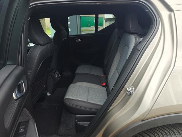 Volvo XC40 T3 Momentum Pro | Rijklaarprijs | Trekhaak | Automaat |