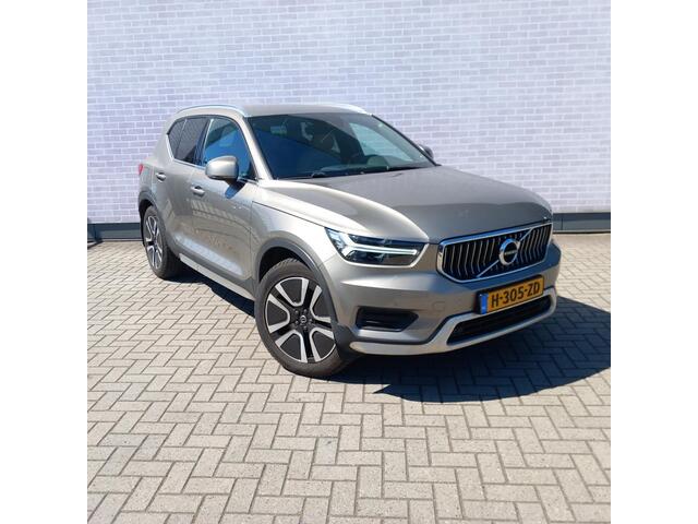 Volvo XC40 1.5 T5 Twin Engine Inscription | Plug-in Hybrid (PHEV) | Trekhaak | Achteruitrijcamera | Parkeersensoren | Stoelverwarming voor en achter | Elektrisch Verstelbare Voorstoelen | Navigatie | Cruise Control Adaptief | BLIS | – foto 3