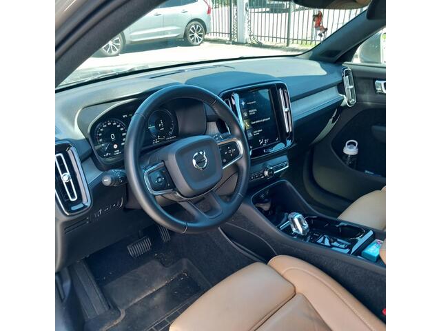 Volvo XC40 1.5 T5 Twin Engine Inscription | Plug-in Hybrid (PHEV) | Trekhaak | Achteruitrijcamera | Parkeersensoren | Stoelverwarming voor en achter | Elektrisch Verstelbare Voorstoelen | Navigatie | Cruise Control Adaptief | BLIS | – foto 5