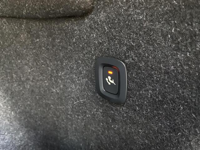 Volvo XC40 1.5 T5 Recharge R-Design Pano / 360 camera / Harman & Kardon / Stoelverwarming / Stuurverwarming – foto 6