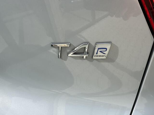 Volvo XC40 2.0 T4 R-Design H&K/ACC/Blis/Cam