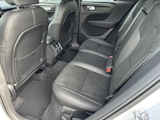 Volvo XC40 2.0 T4 R-Design H&K/ACC/Blis/Cam