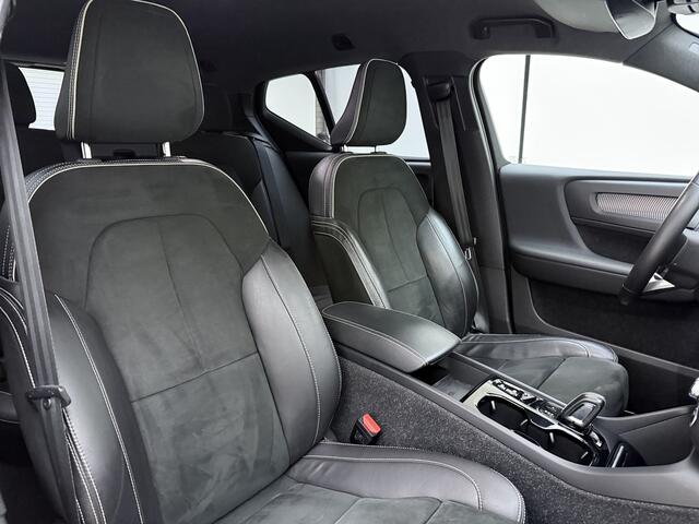 Volvo XC40 T5 262PK Recharge R-Design | Blis | Climate Control | Keyless | Trekhaak | Donker hemel |
