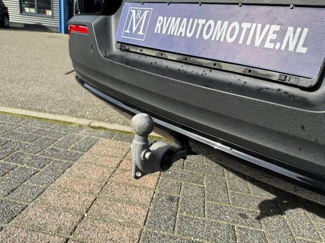 Volvo XC40 Recharge Core 70 kWh VAN: € 31.900- VOOR: € 29.877,- UW HERFSTVOORDEEL: € 2.023,-| SOH 91%| ELEK. TREKHAAK| WINTERPAKKET| STOEL +STUURVERWARMING| WARMTEPOMP| ACHTERUITRIJCAMERA| RIJKLAARPRIJS INCL. 12 MND BOVAG GARANTIE