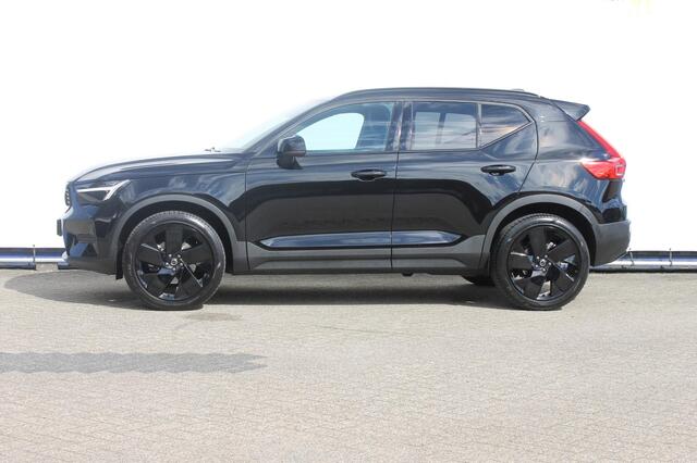 Volvo XC40 2.0 B3 Plus Black Edition Google Infotainment / Adaptieve cruise control / Elektrisch bedienbare voorstoelen met geheugen op de bestuurdersstoel / Stoelverwarming