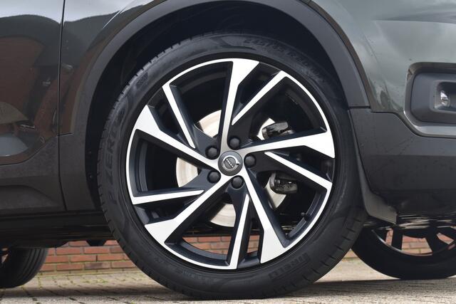 Volvo XC40 T4 190PK Inscription | Trekhaak | Camera | Stoelverwarming | Climate control | – foto 3