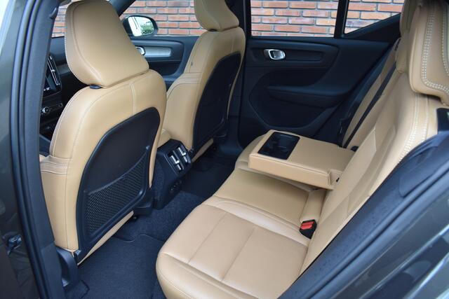 Volvo XC40 T4 190PK Inscription | Trekhaak | Camera | Stoelverwarming | Climate control | – foto 8