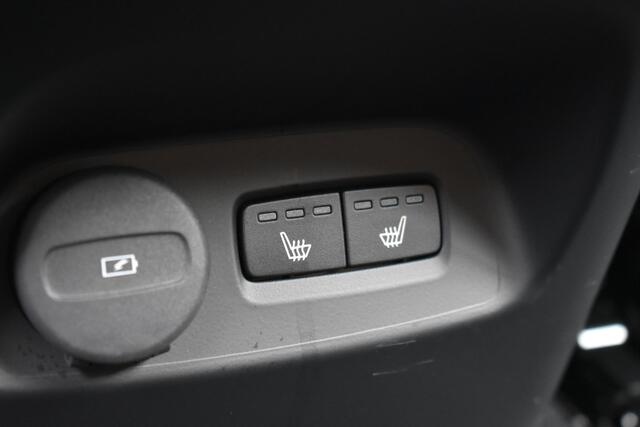 Volvo XC40 T4 190PK Inscription | Trekhaak | Camera | Stoelverwarming | Climate control | – foto 9