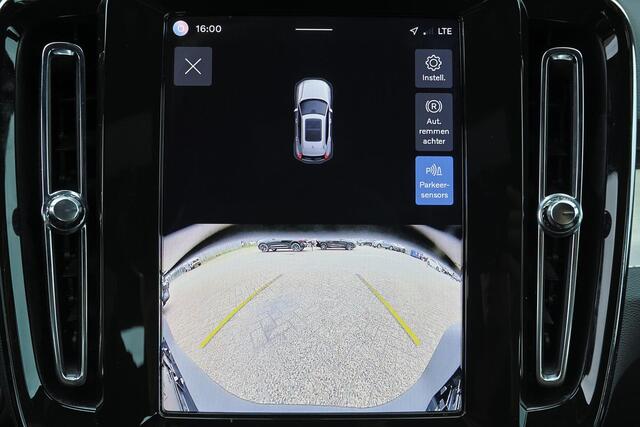 Volvo XC40 B4 Plus Dark - IntelliSafe Assist & Surround - Harman/Kardon audio - Parkeercamera achter - Verwarmde voorstoelen & stuur - Parkeersensoren voor & achter - Elektr. bedienb. voorstoelen met geheugen links - Draadloze tel. lader - Inklapbare trekhaak - 19' LMV – foto 7