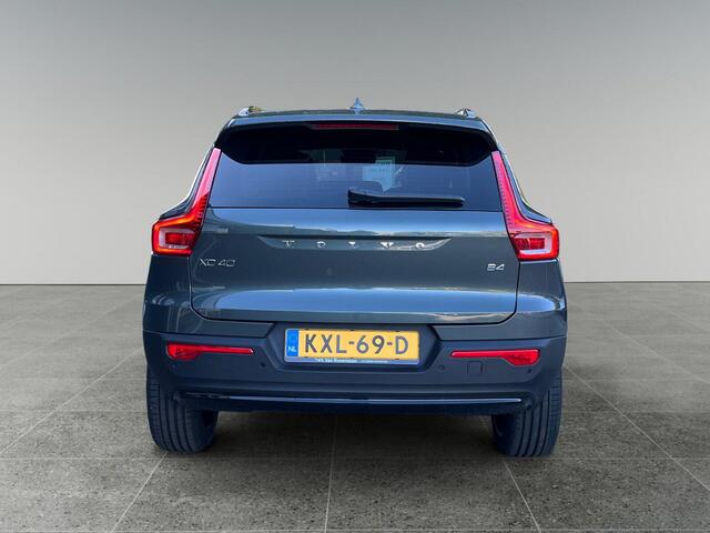 Volvo XC40 2.0 B4 Plus Dark | Panoramadak | 20'' velgen | Lederen bekleding | – foto 3