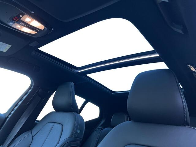 Volvo XC40 2.0 B4 Plus Dark | Panoramadak | 20'' velgen | Lederen bekleding | – foto 7