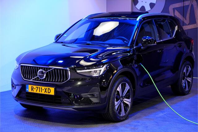 Volvo XC40 1.5 T5 Plug-in Hybrid 193kW/262pk DCT7 Ultimate Bright FACELIFT! PANORAMADAK + HARMAN/KARDON + ADAPT.CRUISE + PILOT ASSIST + NAVI SENSUS + BLIS + LANE ASSIST + EL.STOELEN + STOEL-&STUURVERWARMING + CAMERA + KEYLESS + PARKSENSOREN V&A + 19" LM-VELGEN!! – foto 2