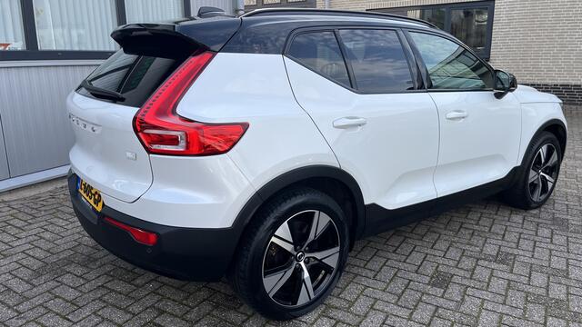 Volvo XC40 Recharge P8 AWD R-Design | Warmtepomp | Lounge Pack (audio installatie premium, elektrisch glazen panorama-dak, parkeersensor voor, rondomzicht camera) – foto 2