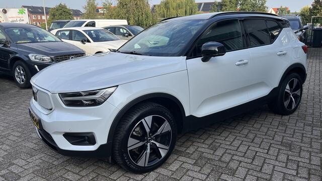 Volvo XC40 Recharge P8 AWD R-Design | Warmtepomp | Lounge Pack (audio installatie premium, elektrisch glazen panorama-dak, parkeersensor voor, rondomzicht camera) – foto 3