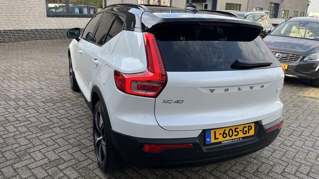 Volvo XC40 Recharge P8 AWD R-Design | Warmtepomp | Lounge Pack (audio installatie premium, elektrisch glazen panorama-dak, parkeersensor voor, rondomzicht camera) – foto 4