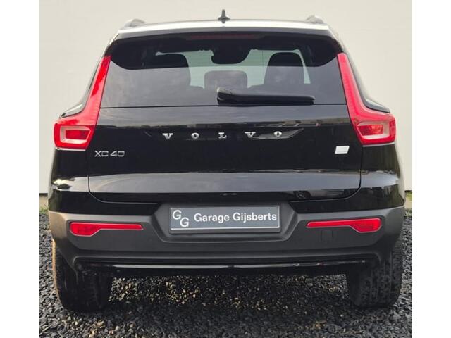 Volvo XC40 1.5 T5 Recharge R-Design Expression cruise control adaptief - Trekhaak - 19" Wielen - Lighting - Climate - Privacy Glass - R780 Interieur - Power seats met beenverlenger en memory - Full led koplampen - Telefoon lader – foto 4