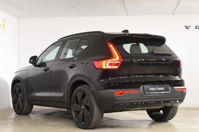 Volvo XC40 B3 177PK Automaat Plus Black Edition / Cruise control / Harman Kardon / 20'' velgen / Elektrisch verstelbare stoelen met geheugen / Stoel- en stuurverwarming – foto 4