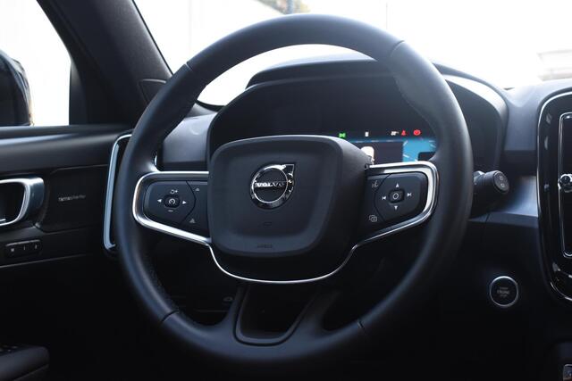 Volvo XC40 B3 177PK Automaat Plus Black Edition / Cruise control / Harman Kardon / 20'' velgen / Elektrisch verstelbare stoelen met geheugen / Stoel- en stuurverwarming – foto 10