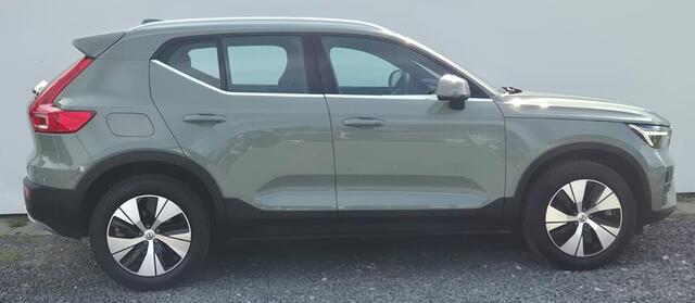 Volvo XC40 1.5 T4 Phev Core Bright Park assist pack - Camera achter - Model jaar 2023 - Climate - Keyless - PDC voor en achter - 18" Wielen - R7C000 Interieur - Full led koplampen - Donkere hemel - Telefoon lader - Elektrisch bedienbare achterklep met sensorsturing – foto 6