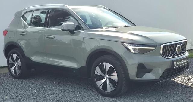 Volvo XC40 1.5 T4 Phev Core Bright Park assist pack - Camera achter - Model jaar 2023 - Climate - Keyless - PDC voor en achter - 18" Wielen - R7C000 Interieur - Full led koplampen - Donkere hemel - Telefoon lader - Elektrisch bedienbare achterklep met sensorsturing – foto 7
