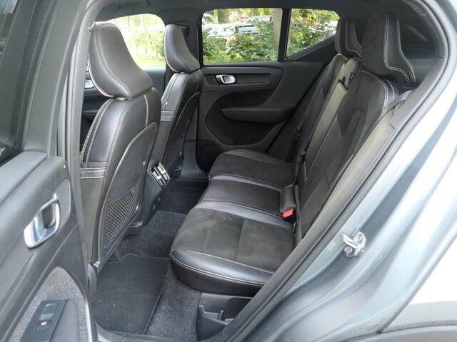 Volvo XC40 2.0 T5 AWD R-Design Panoramadak / Trekhaak / 360° camera – foto 8