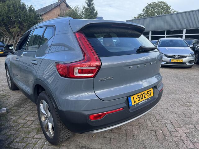 Volvo XC40 2.0 D4 AWD R-Design B – foto 4