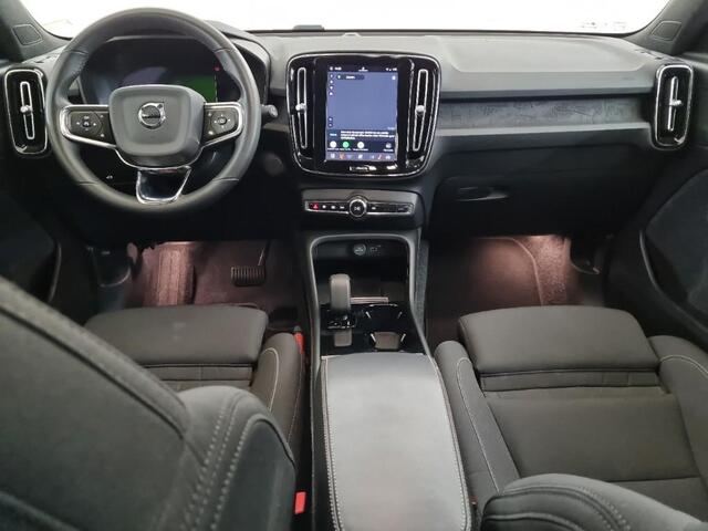 Volvo XC40 Recharge Plus | Adaptieve Cruise Control | Stoel-/Stuurverwarming | DAB+ | Dodehoek Detectie | Trekhaak | Warmtepomp | All Season Banden | – foto 3