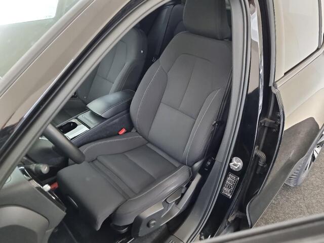 Volvo XC40 Recharge Plus | Adaptieve Cruise Control | Stoel-/Stuurverwarming | DAB+ | Dodehoek Detectie | Trekhaak | Warmtepomp | All Season Banden | – foto 4