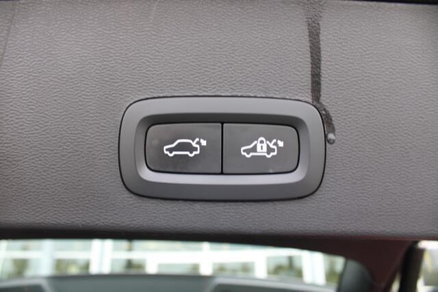 Volvo XC40 T4 211PK Automaat Plug-in hybrid Core Bright | Org. NL | Trekhaak | Camera | DAB Audio | El. Achterklep | PDC V+A | Keyless | – foto 8