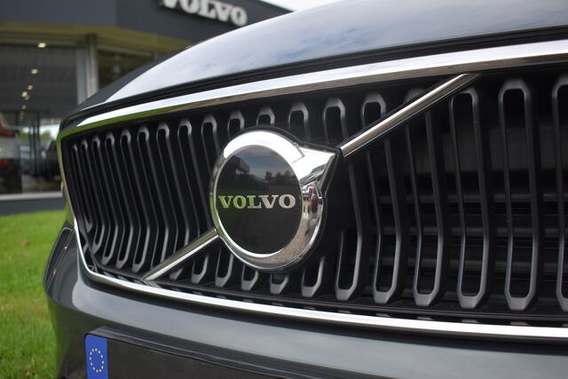 Volvo XC40 B3 Core | Leder | ACC | Stoel stuurwiel verwarmd | Camera + PDC | – foto 4