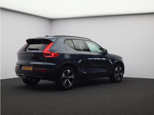 Volvo XC40 2.0 B4 Plus Dark / Trekhaak / Pan. dak / Harman Kardon / Privacy Glass / Elektr. bedienbare stoelen / Stoel+stuurwielverwarming – foto 2