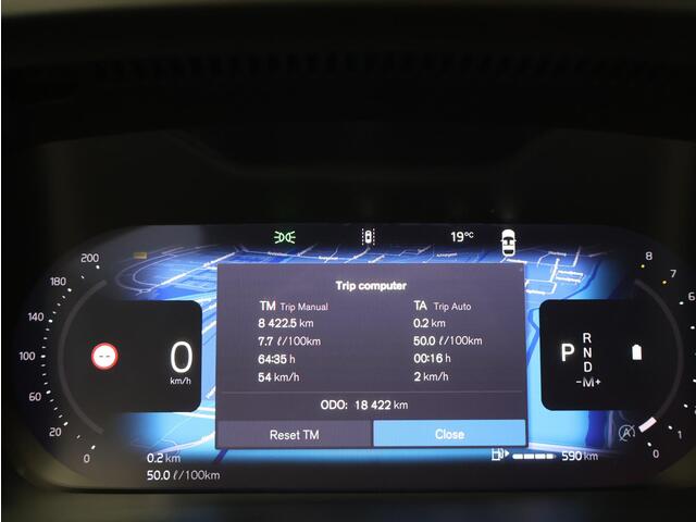 Volvo XC40 2.0 B4 Plus Dark / Trekhaak / Pan. dak / Harman Kardon / Privacy Glass / Elektr. bedienbare stoelen / Stoel+stuurwielverwarming – foto 4