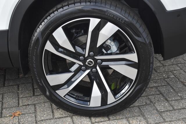 Volvo XC40 B4 Plus Dark | ACC | Trekhaak | Schuif/kanteldak | Stoel + Stuur verwarmd | BLIS | Nubuck | El. Stoelen | – foto 8