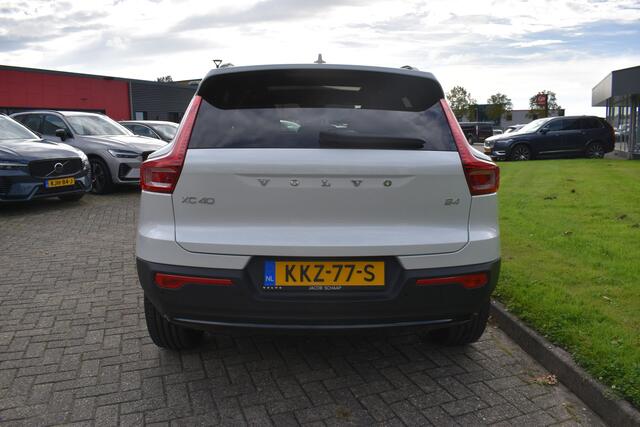 Volvo XC40 B4 Plus Dark | ACC | Trekhaak | Schuif/kanteldak | Stoel + Stuur verwarmd | BLIS | Nubuck | El. Stoelen | – foto 9