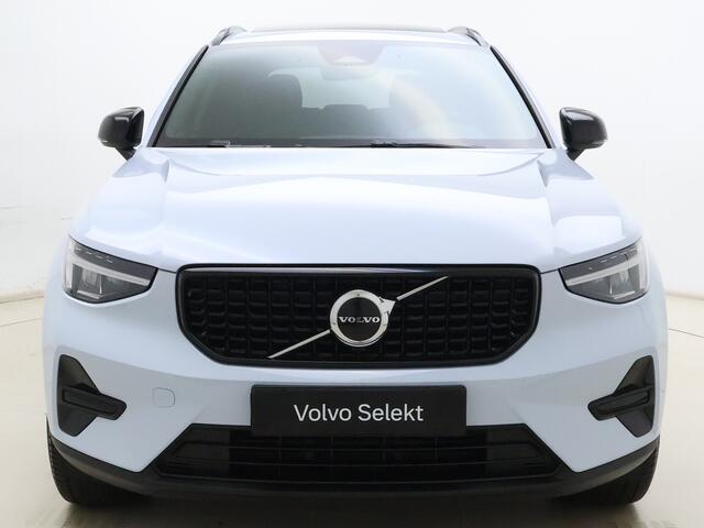 Volvo XC40 B4 211pk Plus Dark / Nubuck / Elektr. Stoelen / Panoramadak / Trekhaak / Harman&Kardon Audio / Getint Glas / ACC / BLIS / Keyless / Stoel + Stuurw. Verwarming / PDC + Camera / Noordreservewiel / – foto 5