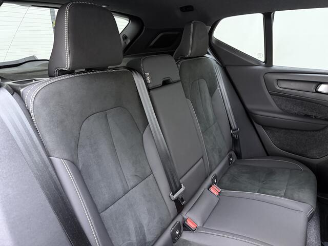 Volvo XC40 B4 211pk Plus Dark / 20'' / Pixel Koplampen / Panoramadak / Getint Glas / Nubuck / 360 Camera / El. Stoelen / Noodreservewiel / Trekhaak / Stoel + Stuuw. Verwarming / – foto 6