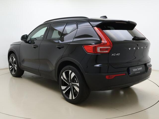 Volvo XC40 B4 211pk Plus Dark / 20'' / Pixel Koplampen / Panoramadak / Getint Glas / Nubuck / 360 Camera / El. Stoelen / Noodreservewiel / Trekhaak / Stoel + Stuuw. Verwarming / – foto 9