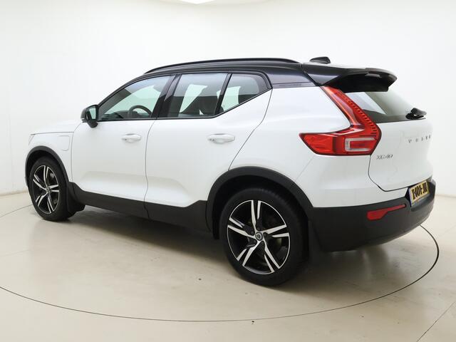 Volvo XC40 T5 262pk Recharge R-Design / Elektr. Stoelen / Panoramadak / Harman&Kardon Audio / Trekhaak / 360 Camera / Full-LED / Leder / Keyless / 19'' + All Season / ACC / BLIS / Stoel + Stuur. Verwarming / DAB / – foto 3