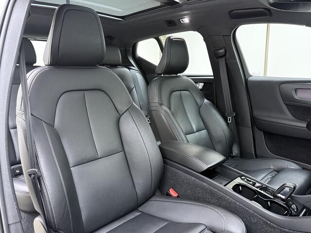 Volvo XC40 T5 262pk Recharge R-Design / Elektr. Stoelen / Panoramadak / Harman&Kardon Audio / Trekhaak / 360 Camera / Full-LED / Leder / Keyless / 19'' + All Season / ACC / BLIS / Stoel + Stuur. Verwarming / DAB / – foto 4