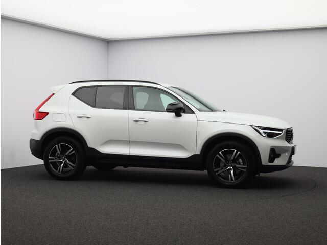 Volvo XC40 2.0 B4 Plus Dark / Trekhaak / Stoel+stuur+voorruitverwarming / Privacy glass / Harman Kardon – foto 5