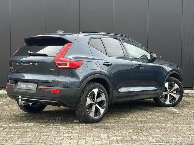 Volvo XC40 2.0 B4 Plus Dark / Stuur- Stoelverwarming / Trekhaak / Harman Kardon / All-Season banden / Apple Carplay / Android Auto / Adaptieve Cruise Control / Blis / – foto 4