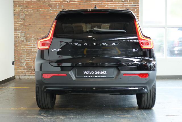 Volvo XC40 B4 Plus Black Edition | Panoramadak | | Semi-Electrische wegklapbare Trekhaak | Verwarmbare voorstoelen en stuurwiel | Premium audio by Harman Kardon | Apple carplay/Android auto | Keyless Entree | Google Infotainment – foto 7