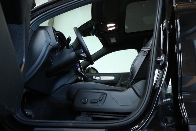 Volvo XC40 B4 Plus Black Edition | Panoramadak | | Semi-Electrische wegklapbare Trekhaak | Verwarmbare voorstoelen en stuurwiel | Premium audio by Harman Kardon | Apple carplay/Android auto | Keyless Entree | Google Infotainment – foto 9